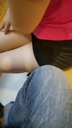 强奸邻居性感小少妇 截图3