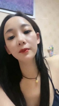 我的心动女神又被畜生给操了 ️扯斯狂干~满脸春光得意，女神还给竖起了大拇指点赞 ️含泪心痛啊~~~ 截图5