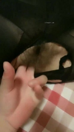 我的心动女神又被畜生给操了 ️扯斯狂干~满脸春光得意，女神还给竖起了大拇指点赞 ️含泪心痛啊~~~ 截图13
