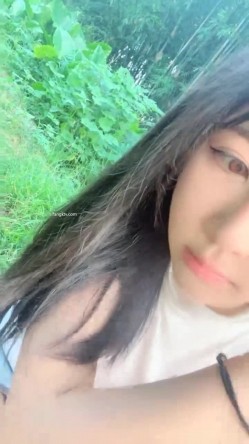 【京鱼儿】19岁童颜巨乳 女仆学生制服 道具自慰 流白浆 ！高人气19岁学生妹 白皙大奶！！ 截图15