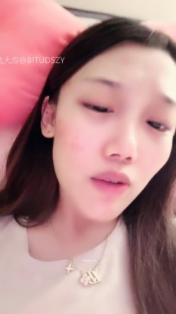 ️神级女神【董小姐】高端女神！模特身材~裸舞~道具自慰~白浆直流！ 截图14