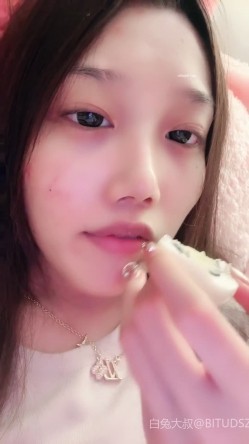 ️神级女神【董小姐】高端女神！模特身材~裸舞~道具自慰~白浆直流！ 截图16