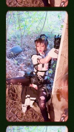 【超美高端 ️罕见露脸露点】极品CosPlay爆机少女【喵小吉】六月新作《战斗女仆》柔领极品战斗女神 超清4K原版 (1) 截图10
