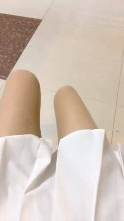 颜值不错骚气少妇夜晚勾搭啪啪 两女开裆肉丝上位骑乘抽插口交非常诱人 截图1
