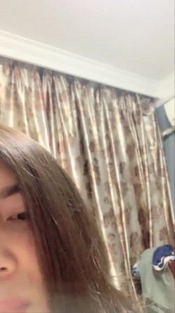 颜值不错骚气少妇夜晚勾搭啪啪 两女开裆肉丝上位骑乘抽插口交非常诱人 截图12