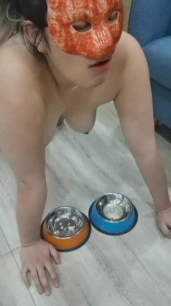 【极品流出 ️恋爱性陷阱】圈养调教大学母狗『二月』无下限性开发实录 完美曝光真实还原母狗成长变化 截图1