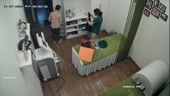 新流出 ️【破解摄像头】 ️美容院高质量少妇小姐姐全身刮毛 截图9
