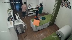 新流出 ️【破解摄像头】 ️美容院高质量少妇小姐姐全身刮毛 截图10