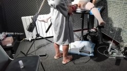 推特玩女训练母狗大神【绿帽调教】门槛福利，手持高速电钻炮机各种专业设备调教学生骚母狗 截图7