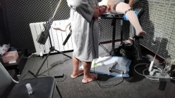 推特玩女训练母狗大神【绿帽调教】门槛福利，手持高速电钻炮机各种专业设备调教学生骚母狗 截图12