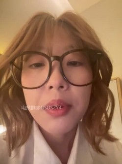 ️极品眼镜骚妹【xiaomugouya】非常反差的肥臀眼镜妹子白丝黑丝跳蛋自慰 截图11