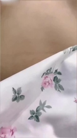 【重磅推荐纯欲反差婊性爱视频流出】舔逼爽到翻白眼，女上位扭动表情淫荡 截图9