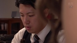 DASD-748 眠る夫のすぐ傍で不埒な男にとろける程しゃぶられて… 夢見りあら 截图1