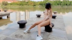 【与露出大神冯珊珊合作过的极品美少女 ️露出女神 ️你的小可爱】各种地方极限露出 截图11