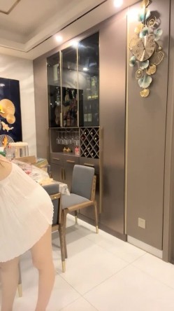 酒店女神，醉生梦死的每一天，羡煞众人，【03年安琪拉表妹】，夜店狂欢，喝醉都吐了，酒店啪啪 截图3