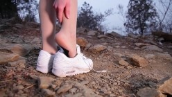 AISS爱丝VIP视频3部何冉、若兮极品女神性感丝袜若隐若现非常诱人1080P超清1 截图5