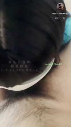 推特老牌泡良网黄「91VCR」「D先生和C小姐」《窒息之爱》续，蓝色衬衫美少妇，没操够，再来一次，腿被束缚住桩到内射 截图2