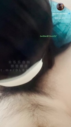 推特老牌泡良网黄「91VCR」「D先生和C小姐」《窒息之爱》续，蓝色衬衫美少妇，没操够，再来一次，腿被束缚住桩到内射 截图3