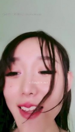 新人~绿播女神下海~【02年星萌萌】大长腿水蛇腰~自慰喷水秀~刺激，这小妖精放开了！ 截图3
