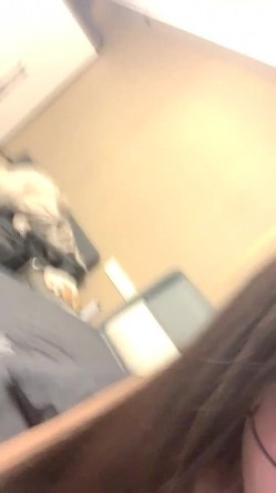 【0咕噜0】近期全网下海最极品青春漂亮的女神，偶像明星般的9分顶级颜值，大大的眼睛炯炯有神 高挑的身材 截图5