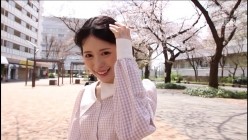 IENF-147 自宅大好きでサブカル好きな引きこもり女子が中出しされたくてAVデビュー 天馬ゆい 截图1