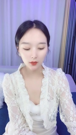 超级高档御姐！长得像明星童X，无敌甜美大长腿，把美腿伸直了自慰，高价密码房，声音甜美喜欢唠嗑，9分高颜值8分好身材 截图15