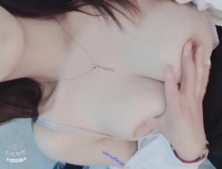 “抓我奶子，猛一点宝贝”对话超淫荡 ️顶级骚母狗大奶肥臀御姐【雪儿】群福利，户外3P紫薇各种无套内射，叫声真心受不了 截图13