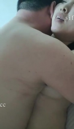 【最新重磅泄密】未曾流出，老牌网黄熟女，肚皮舞老师【柏欣彤】定制，脸穴同框紫薇裸舞啪啪，她是真骚，从骨子里的 截图10