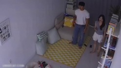 黑客破解家庭网络摄像头偷拍 ️高颜值情侣性爱没有女人能拒绝身材棒的男人第一次射嘴里第二次射背上 截图3