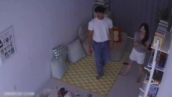 黑客破解家庭网络摄像头偷拍 ️高颜值情侣性爱没有女人能拒绝身材棒的男人第一次射嘴里第二次射背上 截图4