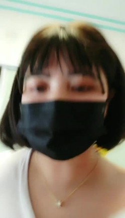 骚气大白巨乳妹子性感肥臀自慰秀 床上全裸黄瓜抽插自慰高潮出白浆 截图4