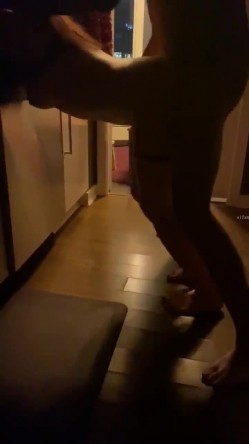 推特网黄私密组织绿帽群内部福利视图集 各种高颜UP主反差婊不健康自拍淫荡至极 截图11