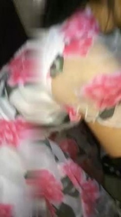 小伙足疗店偷拍操熟女鸡没注意把自己拍进来了普通话对白 截图7