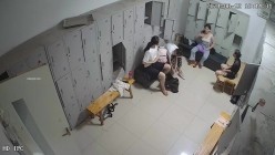 舞蹈班《监控破解》偷拍多位美女学员后台换衣服 截图5