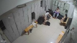 舞蹈班《监控破解》偷拍多位美女学员后台换衣服 截图6