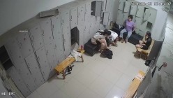 舞蹈班《监控破解》偷拍多位美女学员后台换衣服 截图7