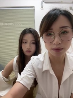 ️清纯主播【202509yoyo】表姐带着表妹下海直播、在线教口活、练习做爱姿势 截图13