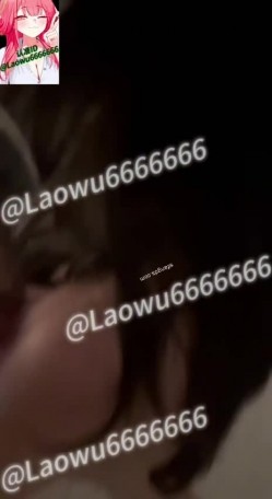 【绿帽淫妻】反差眼镜少妇，极品高颜值露脸人妻「SMMSMM」，约炮入珠单男，和上门推油男技师调情，被当作母狗多人淫趴调教 截图14