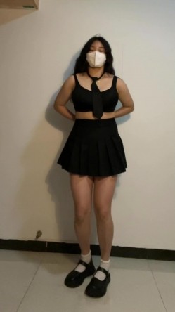 青春无敌白皙圆润极品天然巨乳蜂腰肥臀网红小钢炮【万听】私拍全集，变装裸舞紫薇完美炮架 截图7