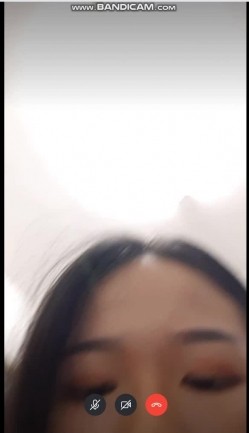 云盘泄密 冒充机器人忽悠美女模特脱光了看身材和鲍鱼 截图13
