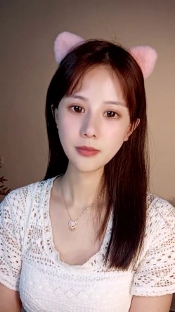 重磅 985校花~好纯好极品~【大二假期】宿舍抠逼自慰 包秒射，颜值高身材好，看了喷鼻血 截图10