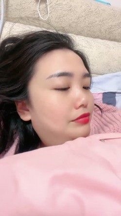 巨乳女神 ️【暴躁小白】G奶炸裂摇晃动人双乳~道具自慰白浆滚动！爽爆啦 ️害我狂打飞机！ 截图14