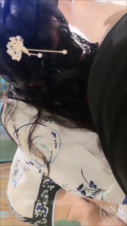 在宾馆和我妈一起偷听隔壁情侣操逼听来劲了~ 截图2