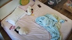酒店偷拍精品 性欲很强的高颜值美女感情生活混乱，大哥操完男友操 截图3
