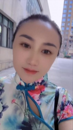 御姐女王范会所金牌技师，重庆巨乳小尤物【婉儿】特色性爱服务，双飞吹拉弹唱一条龙爽翻天 截图12