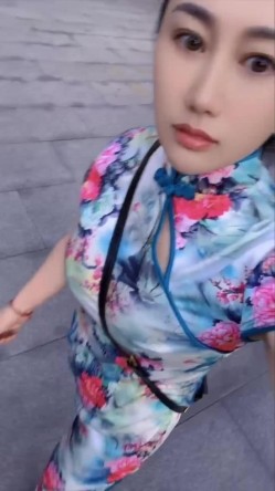 御姐女王范会所金牌技师，重庆巨乳小尤物【婉儿】特色性爱服务，双飞吹拉弹唱一条龙爽翻天 截图15