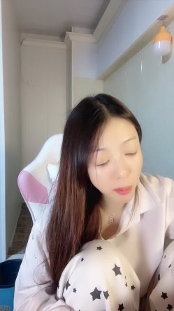 帝王级享受【06清纯安静】校花学妹拉闺蜜下海 双飞啪啪 道具玩弄叠罗汉各种神操作 截图3
