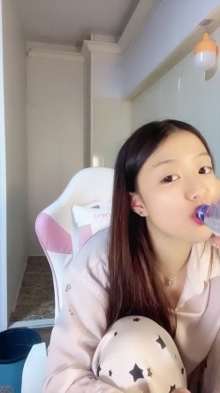 帝王级享受【06清纯安静】校花学妹拉闺蜜下海 双飞啪啪 道具玩弄叠罗汉各种神操作 截图5