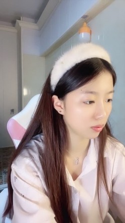 帝王级享受【06清纯安静】校花学妹拉闺蜜下海 双飞啪啪 道具玩弄叠罗汉各种神操作 截图9