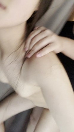 航空学院明星级气质美女被金主包养露脸性爱自拍流出 截图1